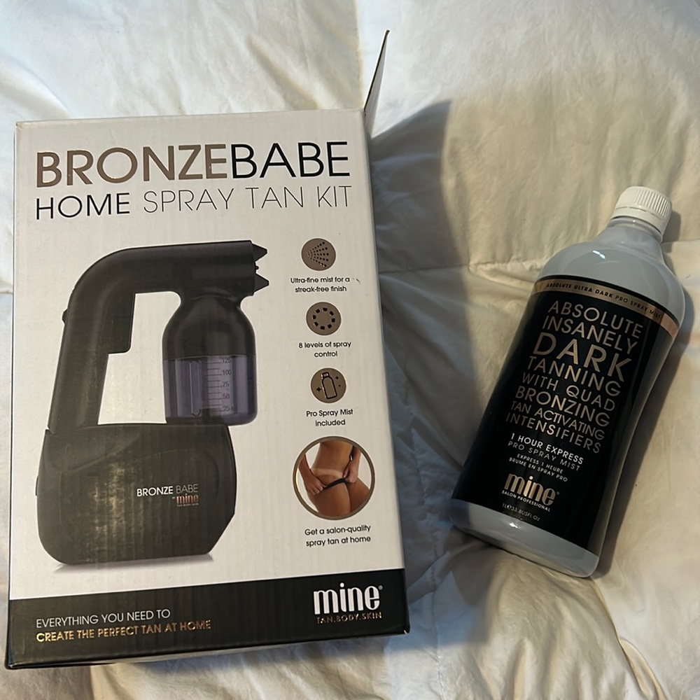 Spray tan machine
